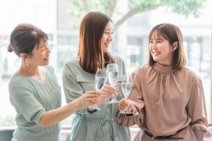 お酒弱い女子の特徴は？印象について男子100人にアンケートのアイキャッチ画像